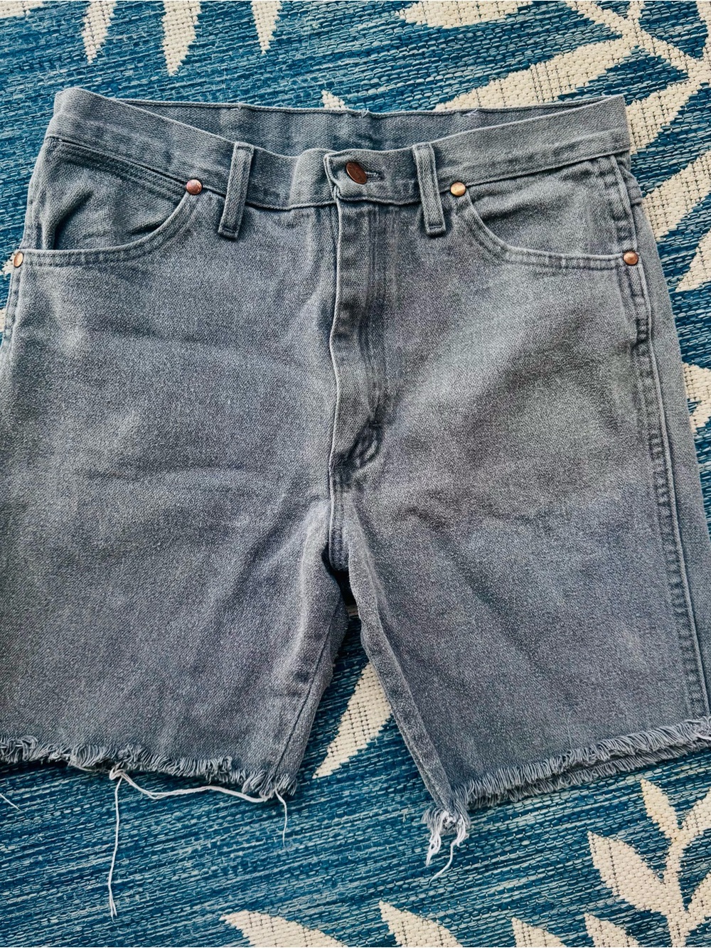 Men's Wrangler Washed Black Denim Cutoff Shorts 32x32 100% Cotton